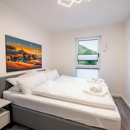 Appartamento #4 Jsliving Comfort - Privater Balkon Bad Kueche Smarttv Wlan Kostenlose Parkplaetze *